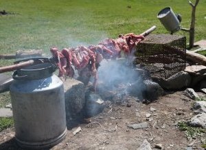 La viande est mise à séchée pour être consommée en hiver